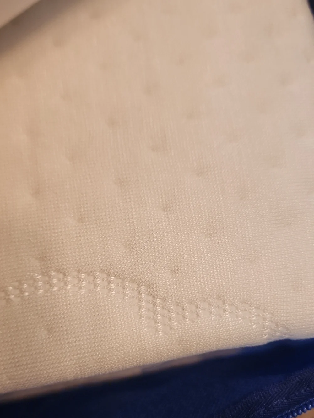 Puffy Full Size NEW Mattess Protector
